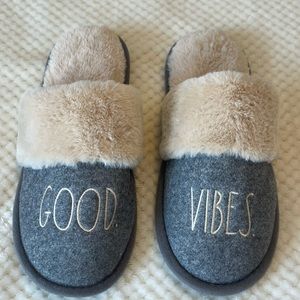 Rae Dunn Good Vibes Slippers Size L